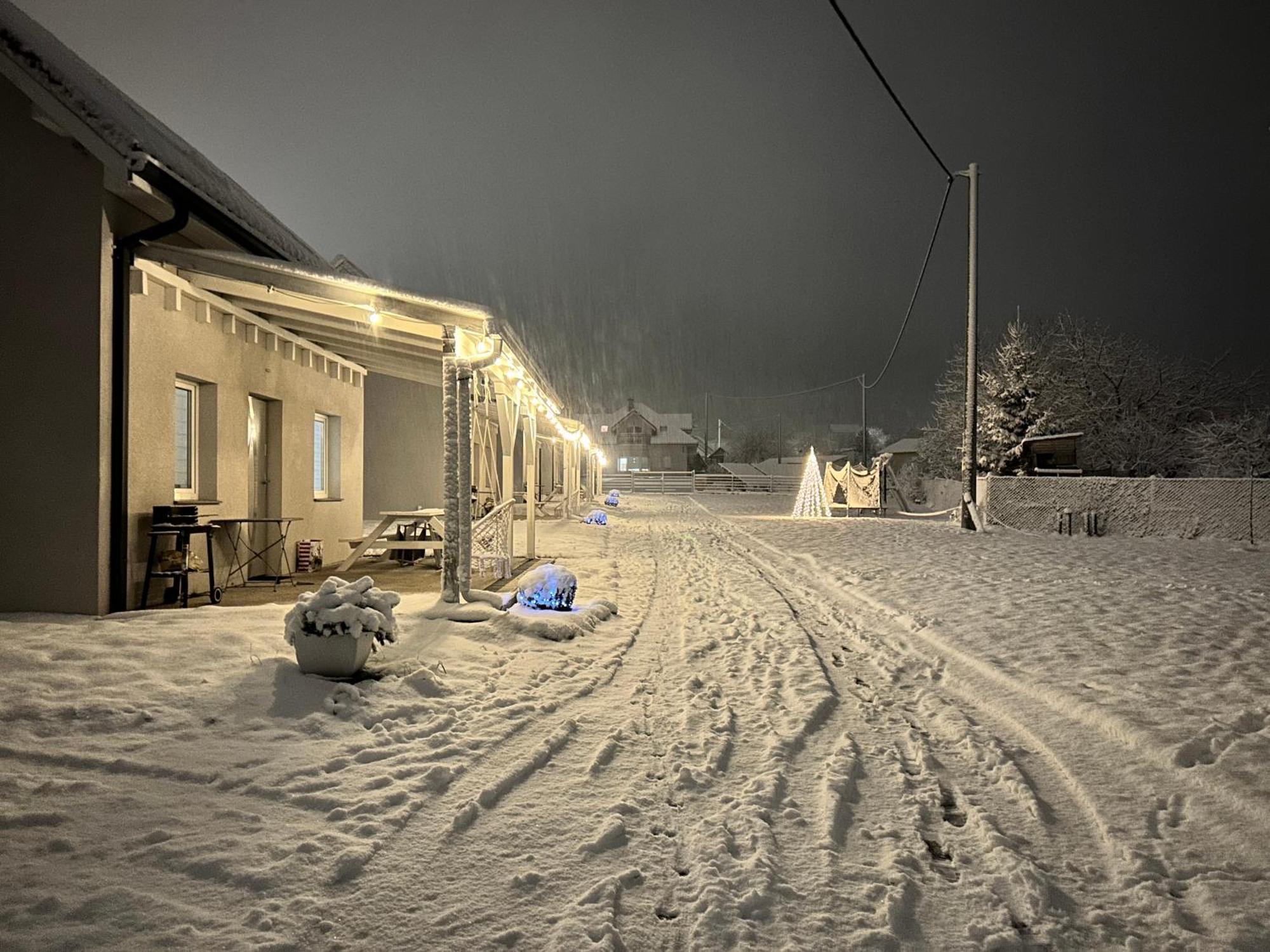 Domki Caloroczne Jesionowscy Kudowa-Zdroj Bagian luar foto